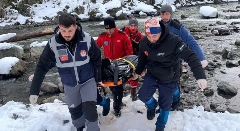 Kayıp kadın ölü bulundu: Bolaman Irmağı'nda cesedine ulaşıldı  - Videolu Haber