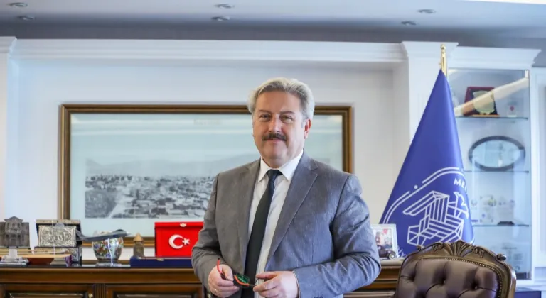 Kayseri Melikgazi'nin 'Whatsapp' hattına yoğun ilgi