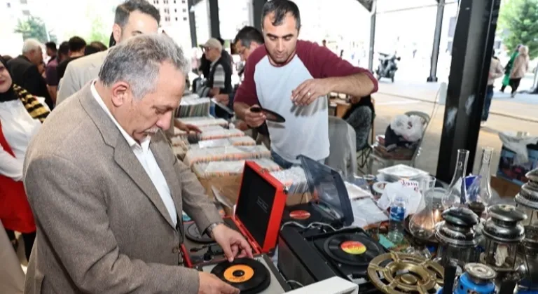 Kayseri Talas'ta antikacılar yeni yerinde buluşuyor