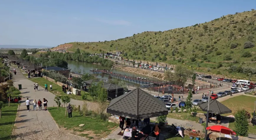 Kayseri Talas'ta tesislerin mesai saati değişti