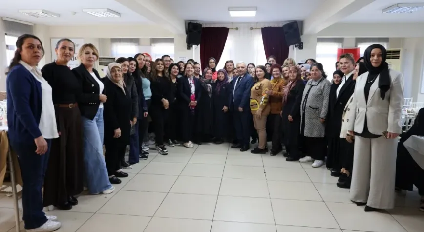 Keçiören'de kadın ve aile üzerine söyleşi düzenlendi