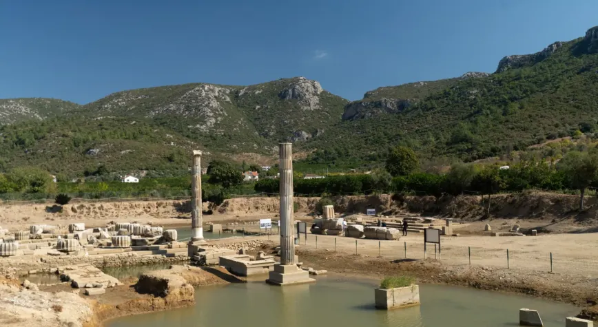 Klaros’ta 3 Bin 300 Yıllık Kehanetin İzinde