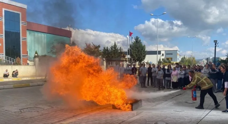 Kocaeli İtfaiyesi'nden Personellere 'Acil Durum' Eğitimi