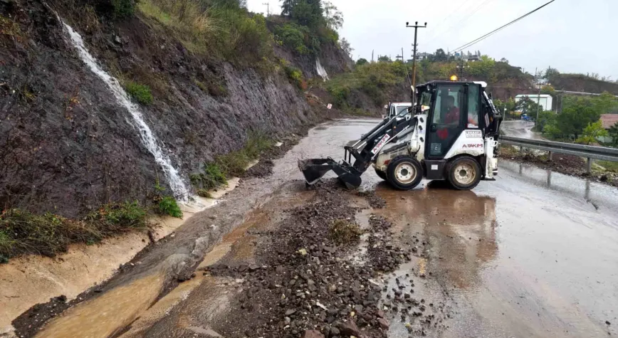 Kocaeli'de rekor yağışa canla başla mücadele