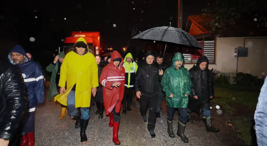 Kocaeli'de Vali Aktaş ve Başkan Büyükakın sahada