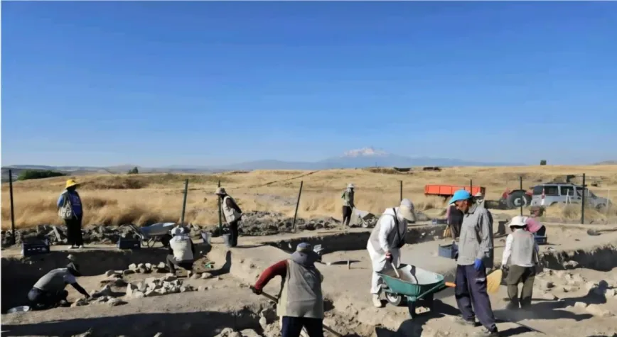 Kültepe’de 78 yıllık kazı tarihinde bir ilk: Helenistik mozaik bulundu