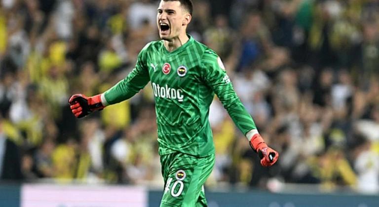 Livakovic, Fenerbahçe'yi ayakta tutuyor 