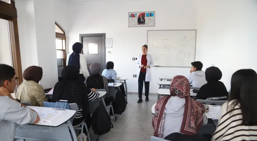Malatya’da 450 öğrenciye ücretsiz eğitim desteği