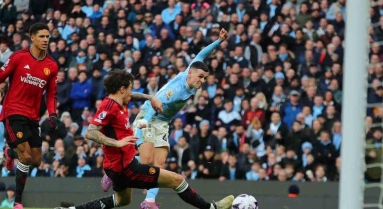 Manchester derbisinde kazanan maviler oldu
