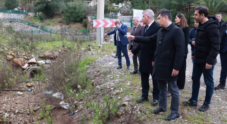Marmaris Yoğun Yağışa Karşı Teyakkuzda: Belediye Ekipleri Sahada Seferber!