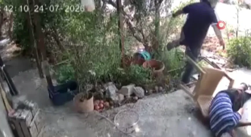 Mersin'de dehşete düşüren canilik! Yaşlı adamın boynunu kırmaya çalışıp kafasını ezdi!