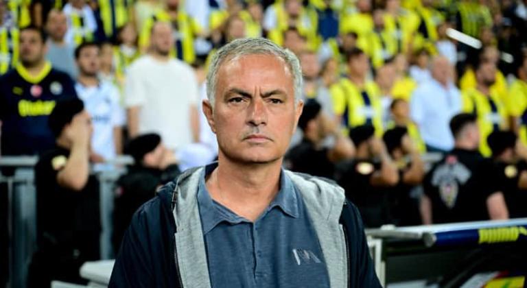 Mourinho, o futbolcunun üstünü çizdi! İsim verdi, transfer edilmesini istedi