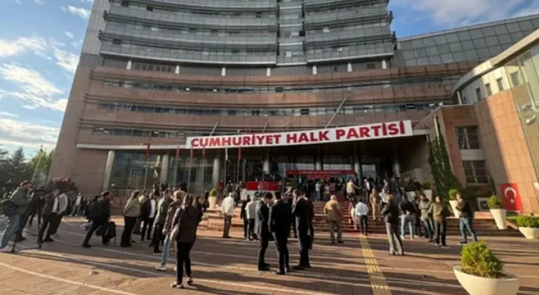 Mutlak butlan yönetimi 24 kişinin işine son verdi