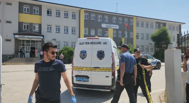O ilde okulda silahlı saldırı! Öğretmen öldürüldü