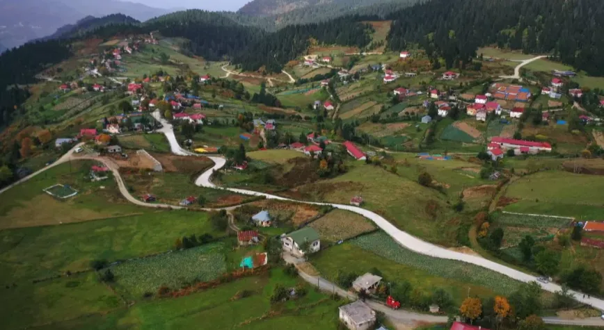 Ordu Büyükşehir’den Turnalık’a beton yol konforu