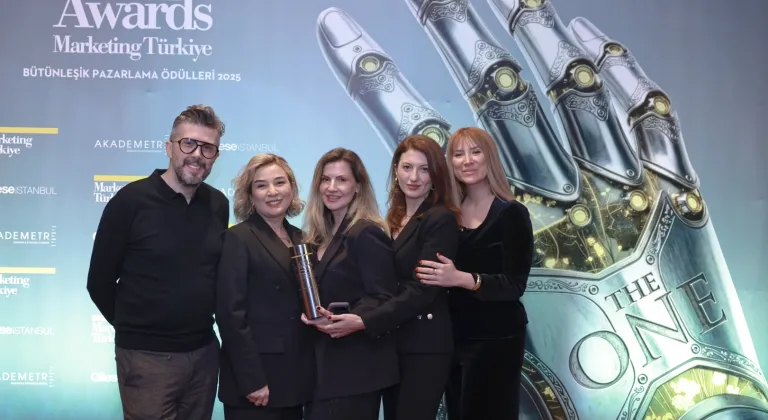 Orzax'tan Rekor Üstüne Rekor: The ONE Awards'ta 4. Kez 'Yılın İtibarlı Markası' Seçildi!