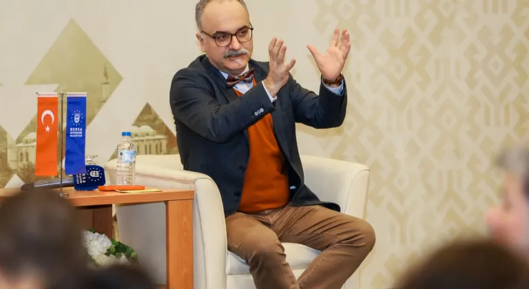 Osmanlı'nın Doğuş Sırları Bursa'da Aydınlandı: Prof. Dr. Emrah Safa Gürkan'dan Tarihi Yolculuk!