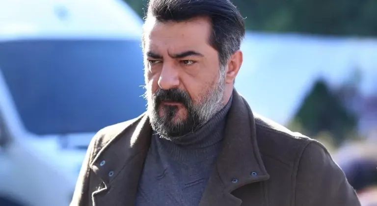 Oyuncu Celil Nalçakan trafik kazası geçirdi