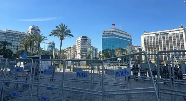 Özgür Özel'in İzmir Cumhuriyet Meydanı'ndaki mitingine valilik yasağı