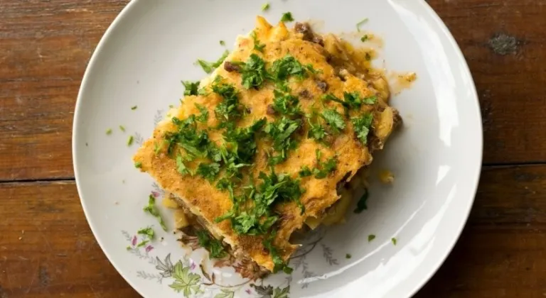 Patlıcan Musakka nasıl yapılır, malzemeler neler, hazırlanışı ve sunumu...