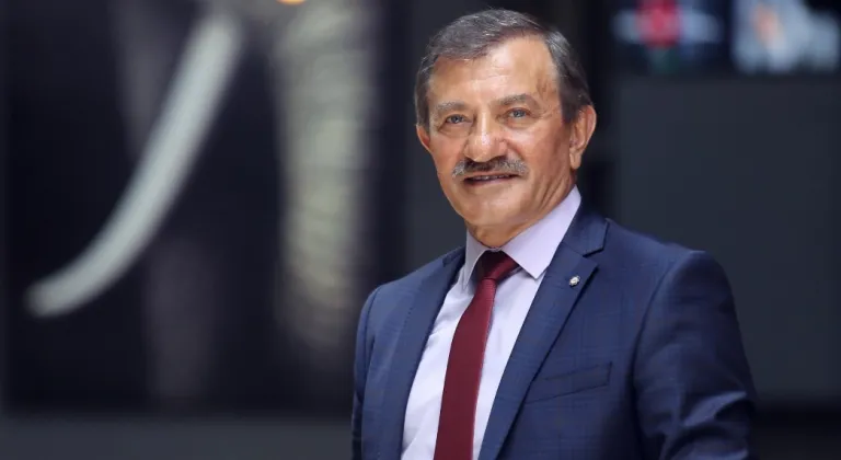 PLASFED Başkanı Karadeniz Duyurdu: Plastik Sektörü İçin Zorlu 2025 Geride Kaldı, 2026 'Dönüşüm Yılı' Olacak!