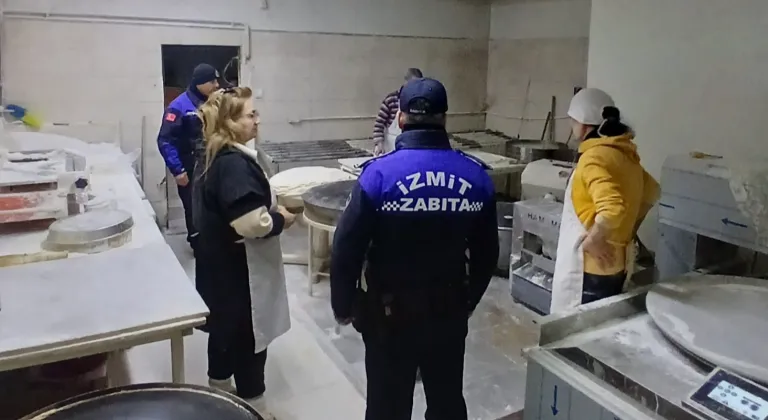 Ramazan Sofraları Güvende! İzmit Zabıtası'ndan Kapsamlı Gıda ve Hijyen Denetimi