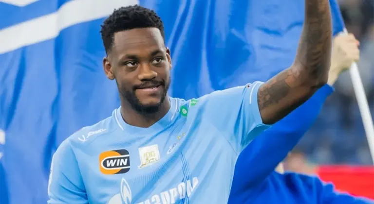 Ruslar yerden yere vurdu Jhon Duran'ın maskesi düştü