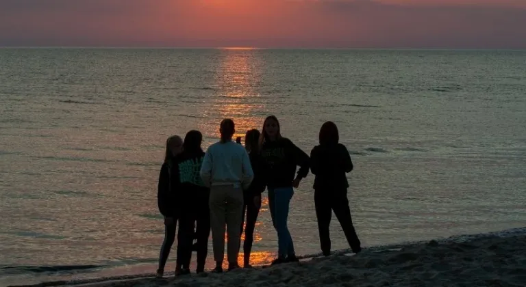 Rüyada Arkadaş Görmek Ne Anlama Gelir? İşte Detaylı Yorumu