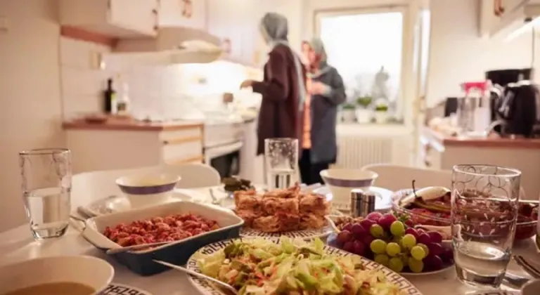 Sahur ve iftarda hangi besinler tüketilmeli?