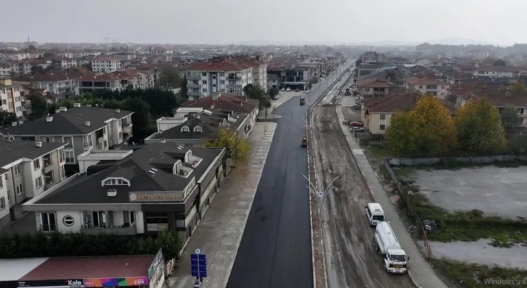 Sakarya'da Ahmet Yesevi Caddesi'ne Estetik Yenileme Çalışması