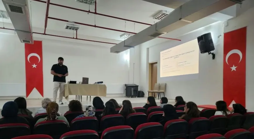 Sarıkamış'ta üniversite öğrencilerine dostluk atölyesi