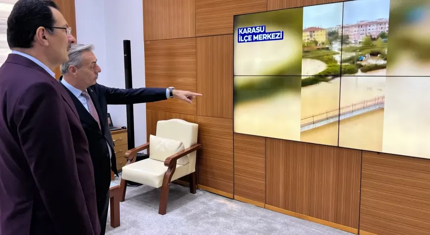 Sel sonrası Sakarya'nın her noktasında aralıksız çalışılıyor