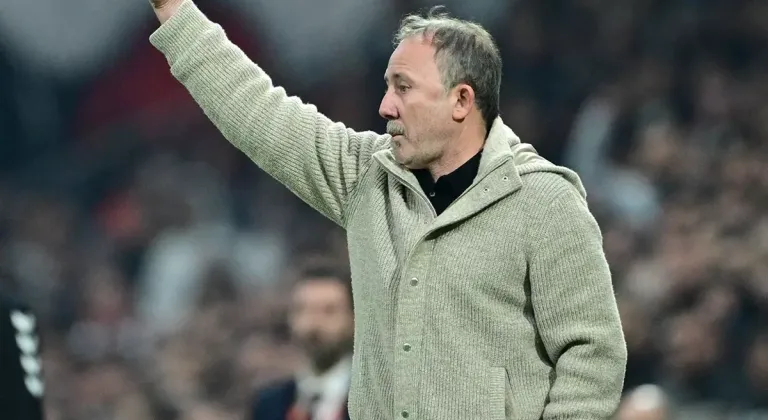 Sergen Yalçın'dan hakem tepkisi: Osimhen ikinci yarı atılmalıydı