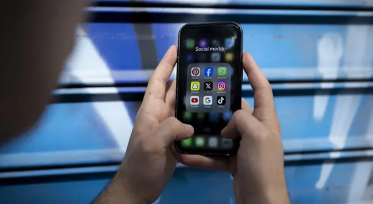 Sosyal medyaya yeni düzenleme! Bunu yapmayan bir şey paylaşamayacak