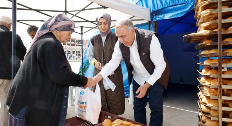 Sultangazi Belediyesi: 'Depremzedelerin acıları siyasete malzeme yapılmamalı'