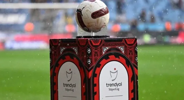 Süper Lig'de yeni sezon derbi fikstürü belli oldu!