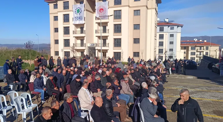 TOKİ'nin 105 sosyal konutu Pazaryeri'nde hak sahiplerine teslim edildi