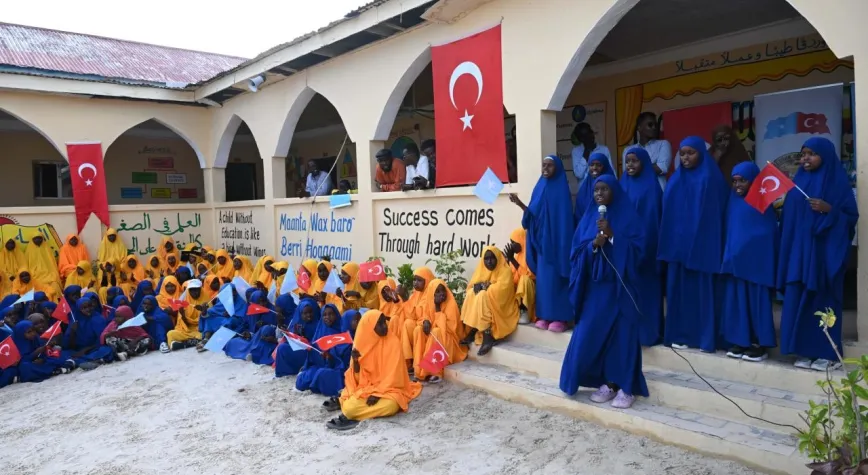 Türkiye'den Somali'de eğitime destek: Bir okulun derslikleri yenilendi