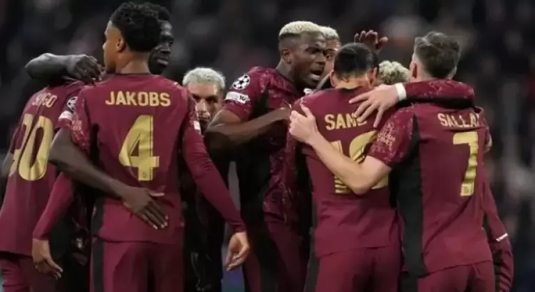 UEFA’dan Galatasaray’a ceza! Para ve men...