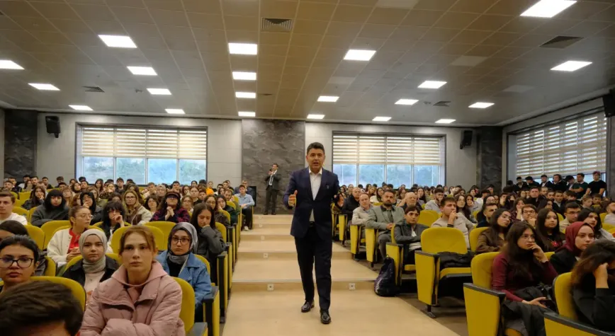 Ulaştırma ve Altyapı Bakan Yardımcısı Boyraz Kırıkkale’de ulaştırma vizyonunu anlattı