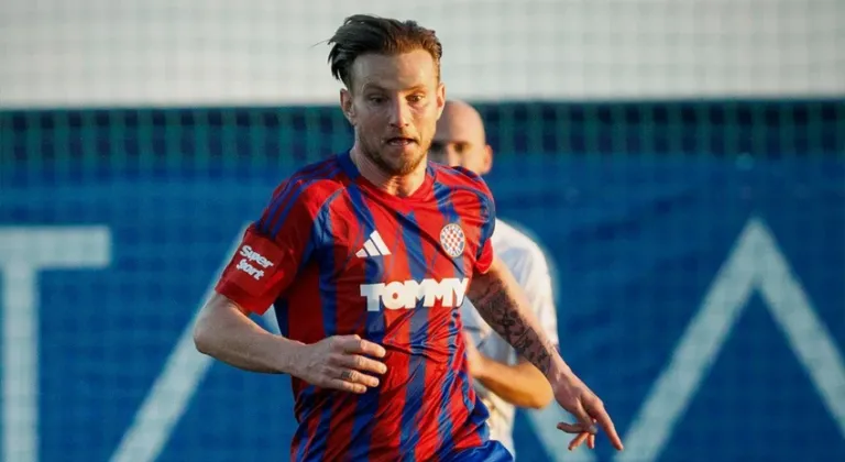 Ünlü futbolcudan üzen haber!