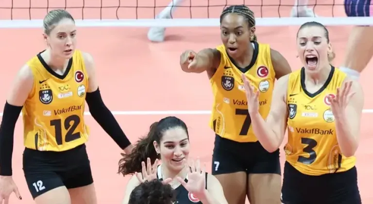 VakıfBank, Kulüpler Şampiyonası'nda yarı finalde