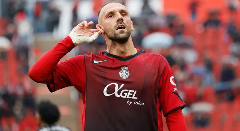 Vedat Muriqi, Fenerbahçe için İstanbul'a geliyor