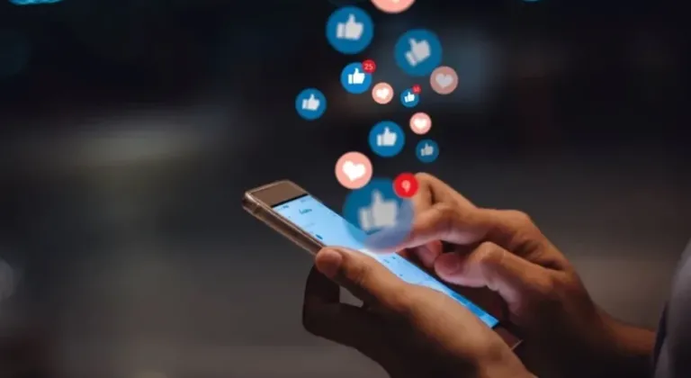 Yasa 1 Ocak'ta yürürlüğe girecek! 16 yaş altına sosyal medya yasağı!