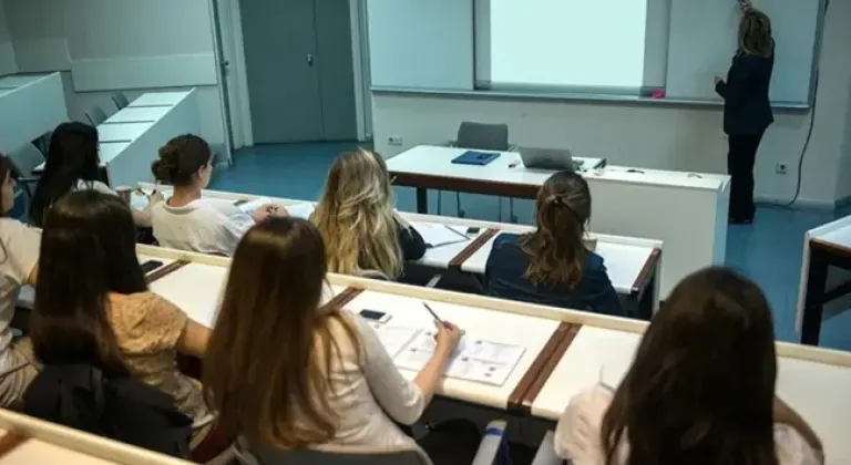 YÖK'ten açıklama geldi: Üniversiteler 3 yıla mı iniyor?