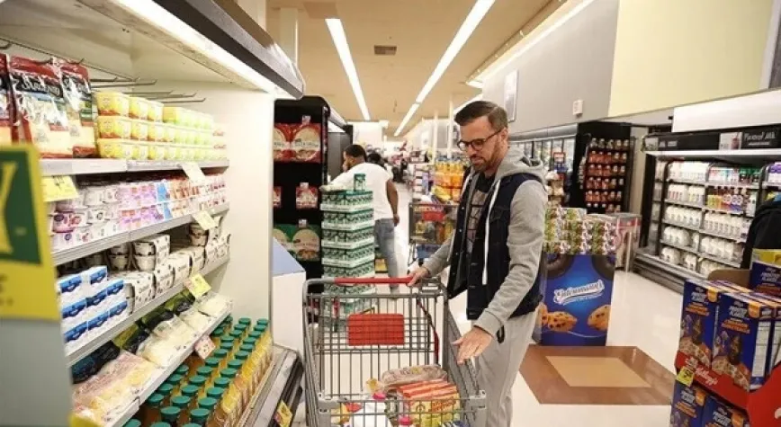 ABD Tüketici Güveni Ekimde Beklentileri Aşarak Yükseldi