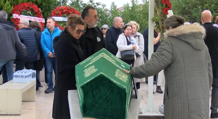 Cem Akaş Son Yolculuğuna Uğurlandı: Bir Annenin En Acı Vedası