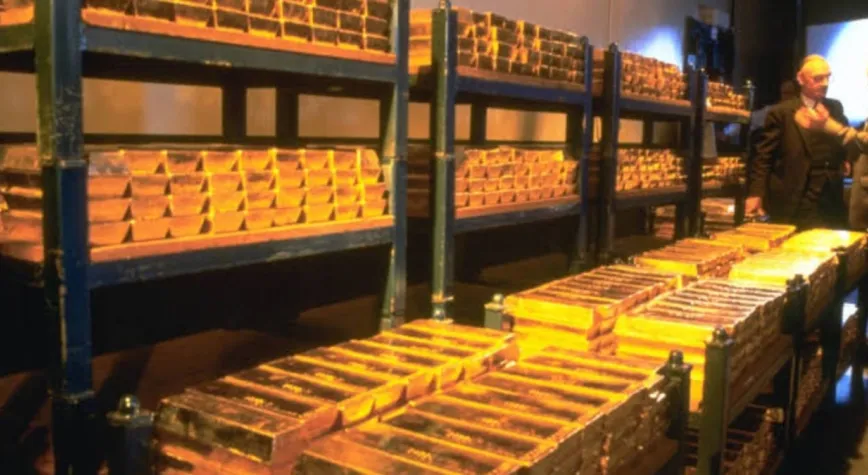 Ülkenin merkez bankasına emanet ettikleri altınları 7 yıldır alamıyorlar