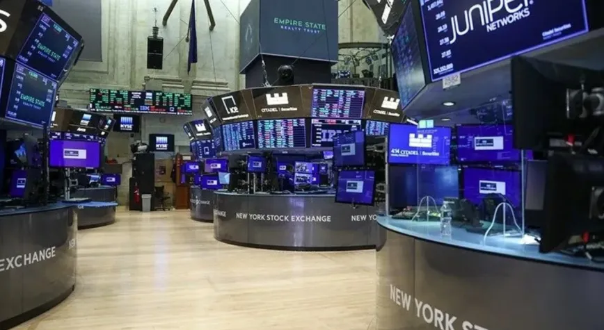 New York borsasında karışık açılış: Teknoloji hisseleri sert geriledi