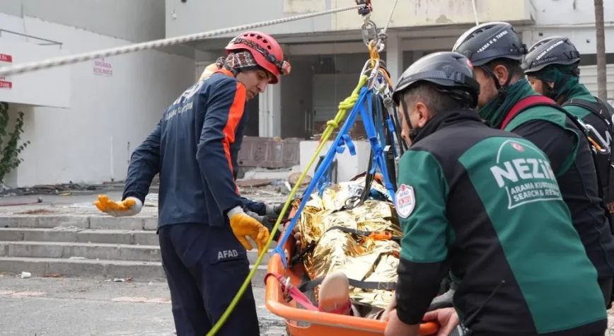 İzmir depreminin 6'ıncı yılında dev tatbikat